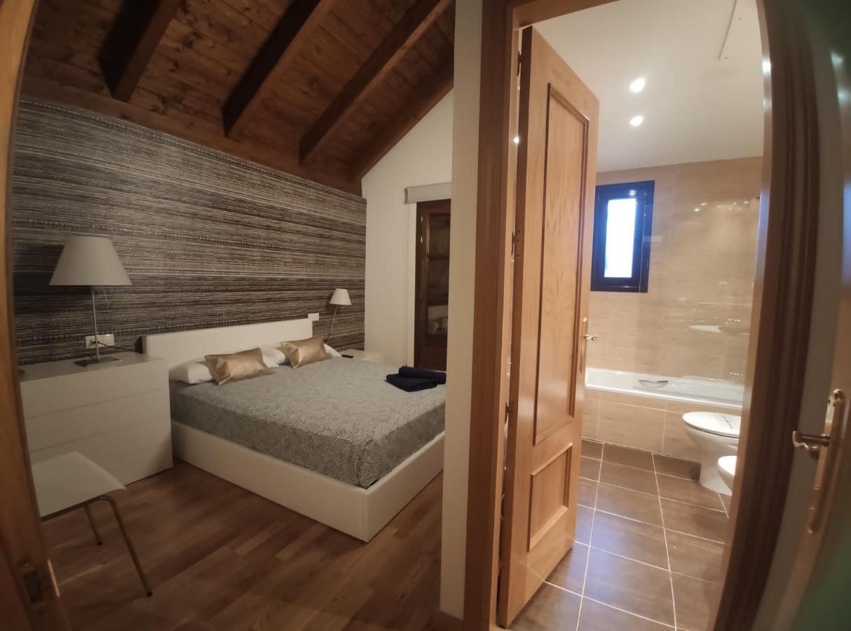 הוילה Villanúa Casa Orbil מראה חיצוני תמונה